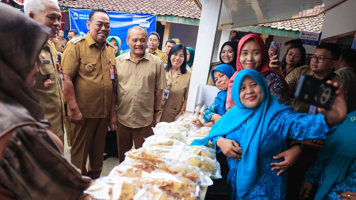 Jelang Lebaran 2026, Pemprov Jateng Gencarkan Pangan Murah dan Pengobatan Gratis di Grobogan