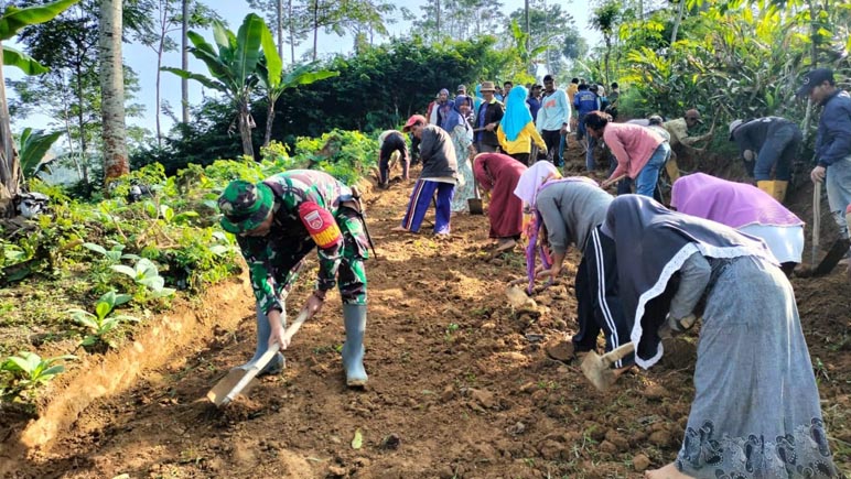 Warga Deroduwur Wonosobo Keluhkan Jalanan Sempit, Berikut Solusinya