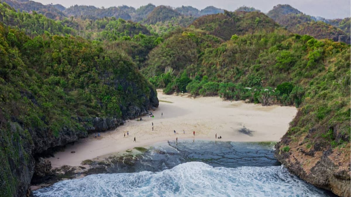 Intip Keindahan Pantai Greweng Di Gunungkidul Yang Ternyata Menyimpan Banyak Misteri