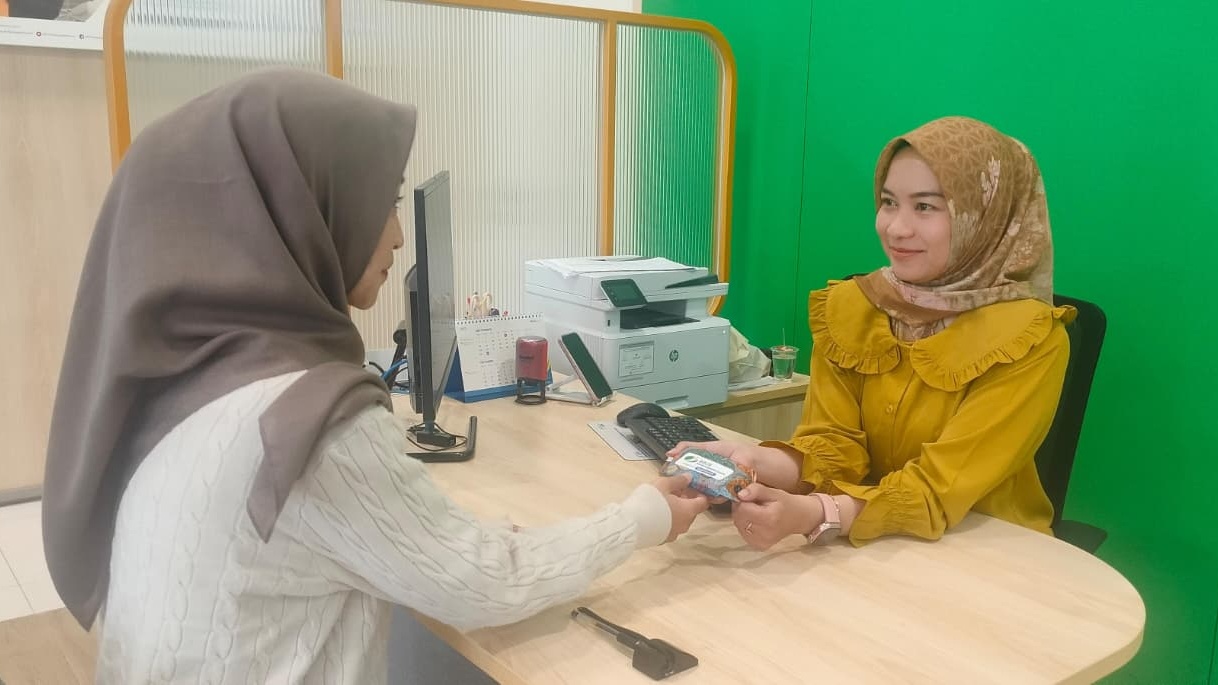 Employee Volunteering BPJS Ketenagakerjaan Magelang, Ratusan Kantong Belanja Go Green Dibagikan