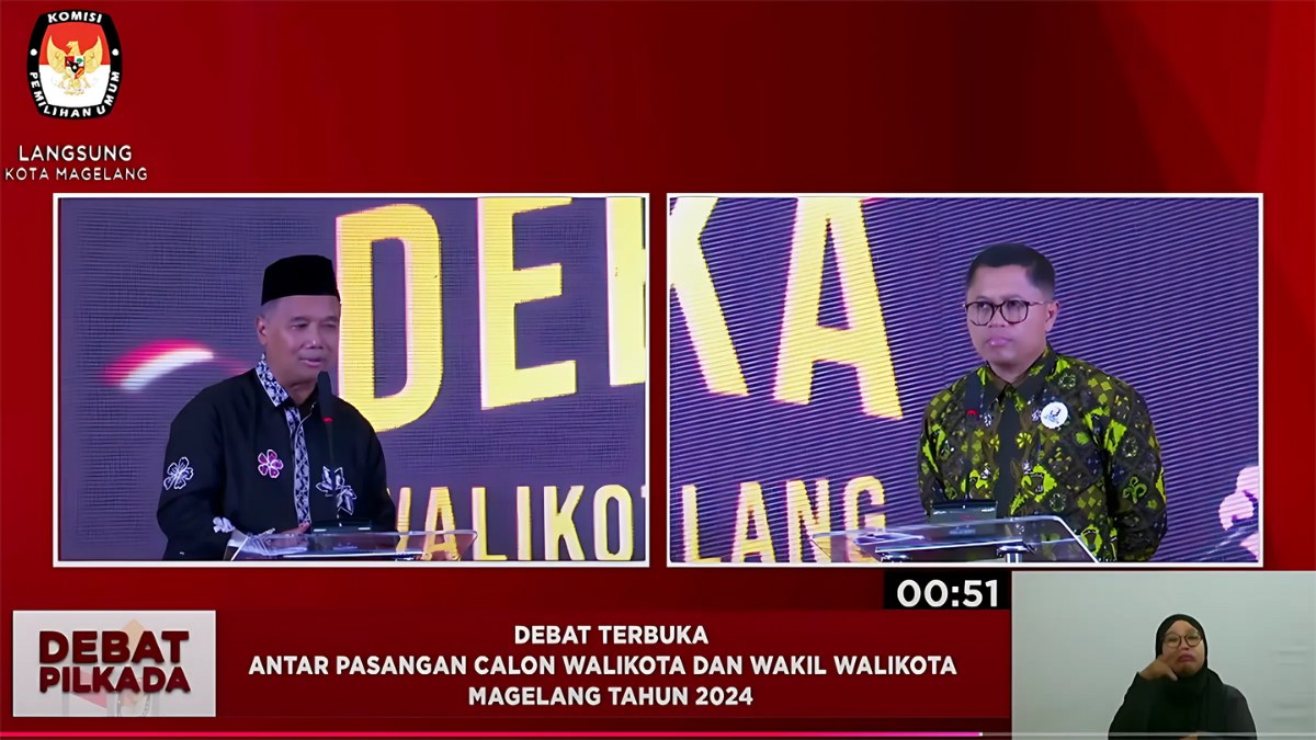 Paslon Damai Pakai Batik Karya Kaum Disabilitas Saat Debat Perdana Calon Walikota Magelang