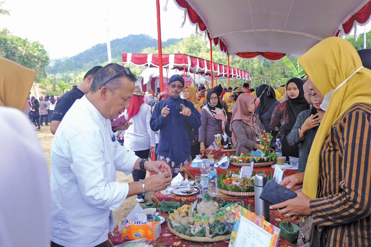 Lomba Makanan Tradisional Gugah Kreativitas Pelaku UMKM Di Purworejo