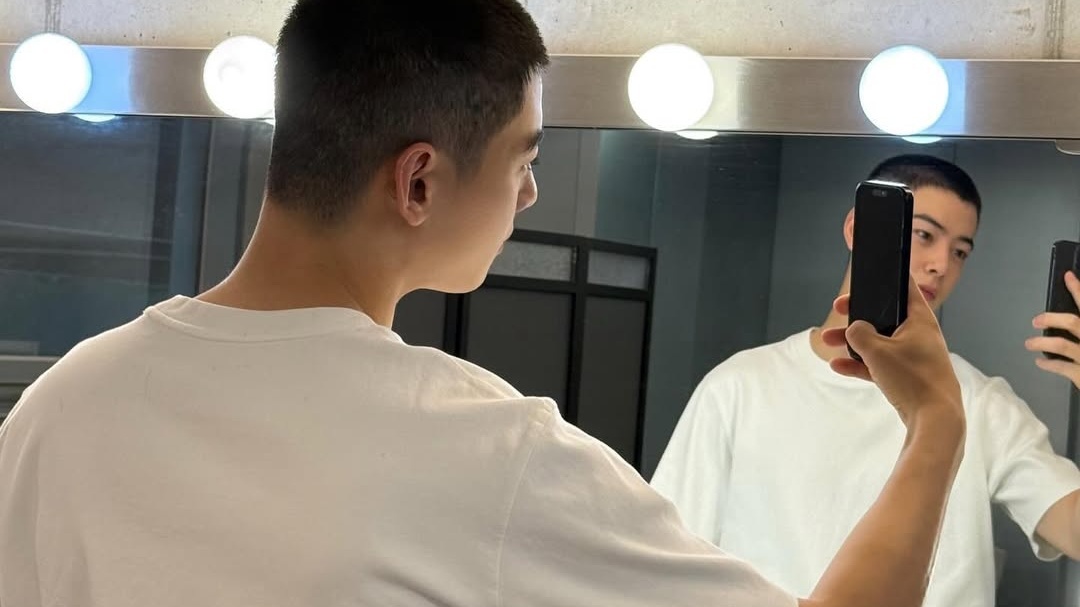 Cha Eunwoo ASTRO Berangkat Wamil, Penggemar: Kamu Bisa Semoga Sukses!