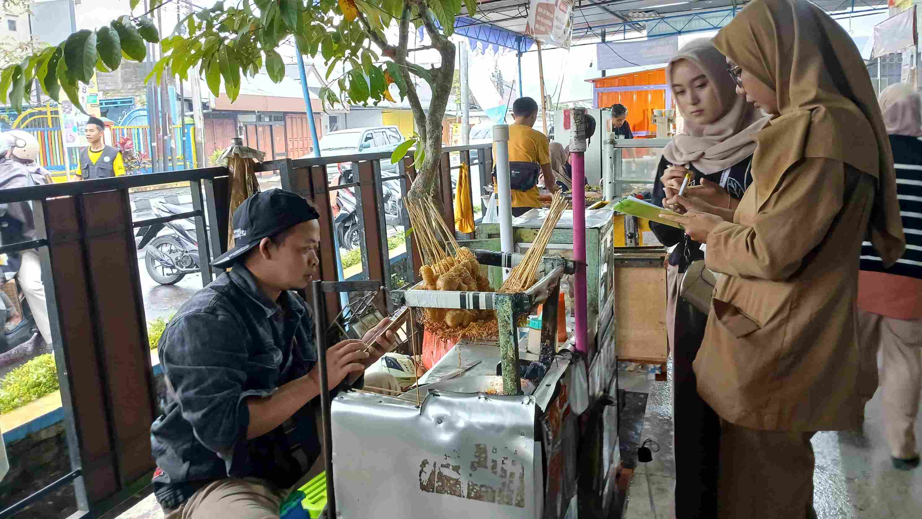 Pastikan Keamanan Pangan, Dinkes Wonosobo Sidak Makanan Takjil di 4 Titik