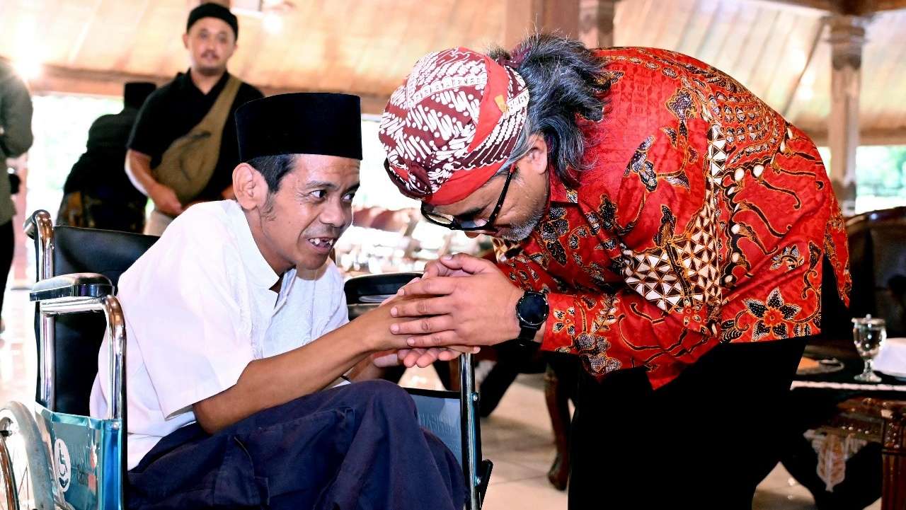 Tangis Bupati Agus Gondrong Pecah Kala Eks Napiter asal Temanggung Ikrar Setia Kepada NKRI