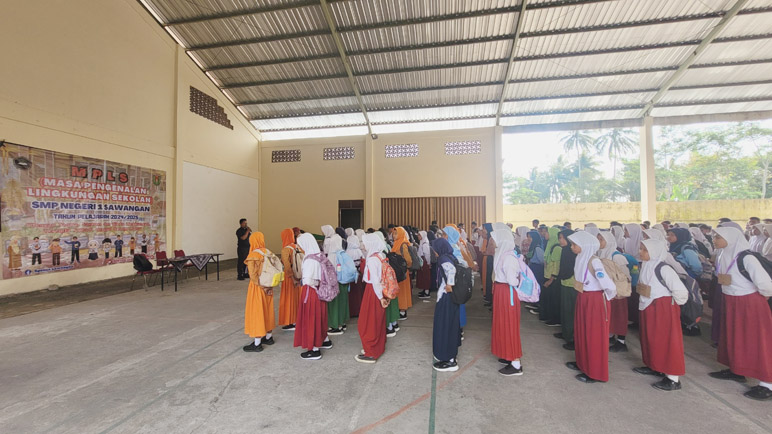 Tanggapan Positif Siswa dan Guru di Kabupaten Magelang Soal Uji Coba 5 Hari Sekolah