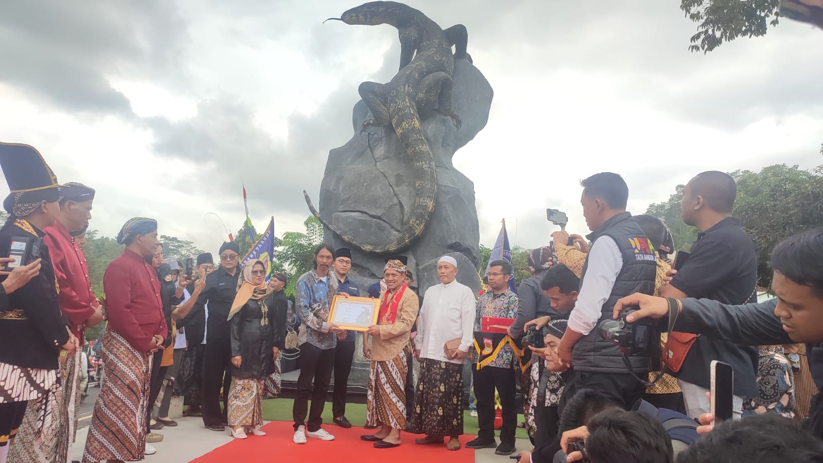 Patung Biawak di Wonosobo Diresmikan, Ada Ruang Kreatif dan Warung Kopi