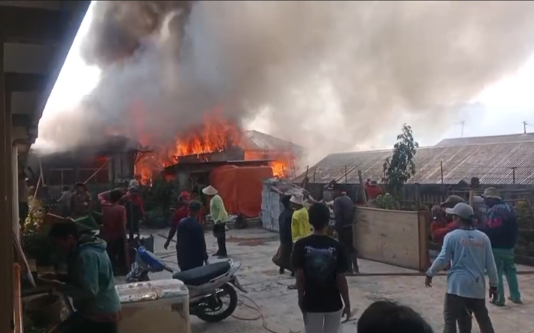 Kebakaran Hebat Mengamuk, 10 Rumah Warga Tieng Wonosobo Hangus Terbakar