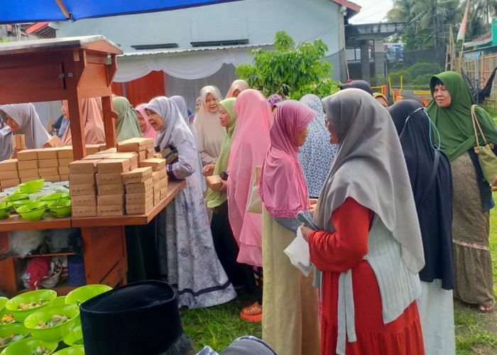 Usai Pengajian Taklim, Ibu-ibu di Magelang Pulang Bawa Sayuran