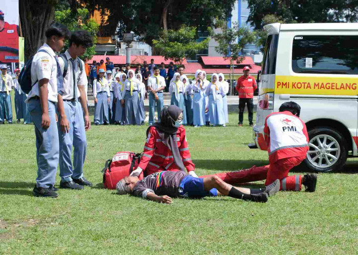 PMI Kota Magelang Gelar Apel Hari Relawan 2025 dan Simulasi Penanganan Bencana