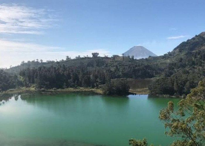 Foto Telaga Warna Dieng