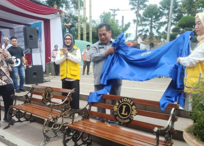 Lions CLub Temanggung Sindoro Berikan Sentuhan Hijau, Taman Pancasila Makin Asri