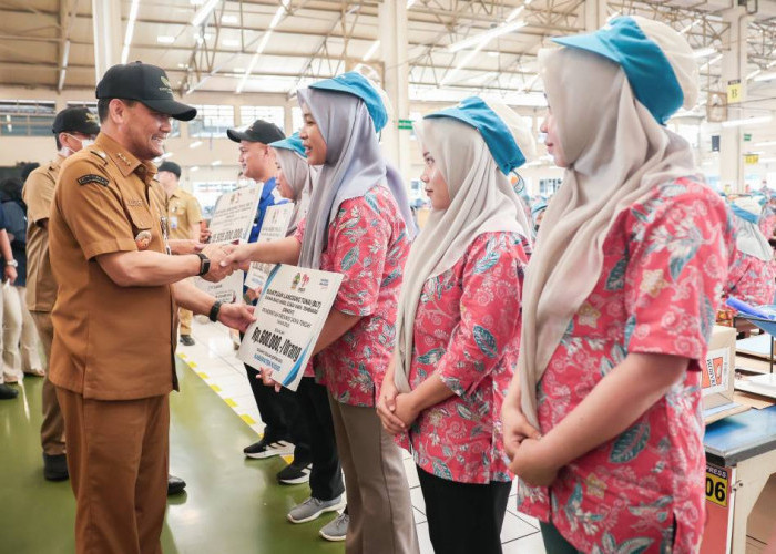 85 Ribu Penerima di Jateng Mendapat Bantuan Langsung Tunai DBHCHT Senilai Rp51 Miliar