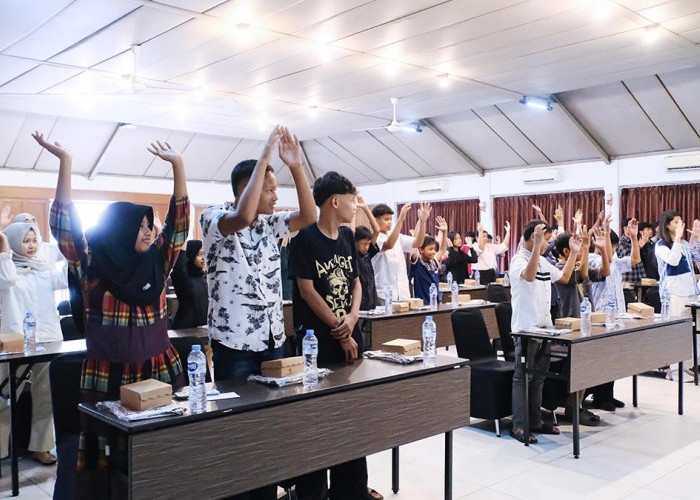 Damar Prasetyono Tarik Anak PMKS Putus Sekolah di Magelang Kembali ke Bangku Pendidikan