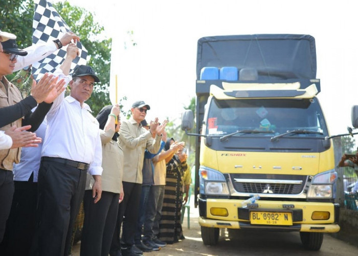 Terdepan Salurkan Bantuan Pangan, Masyarakat Aceh Sampaikan Terima Kasih kepada Mentan Amran