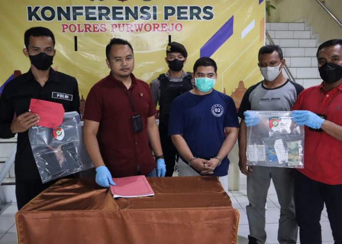 Polres Purworejo Nyatakan Perang Terhadap Perjudian, Pria Pengepul Togel Online Dimankan