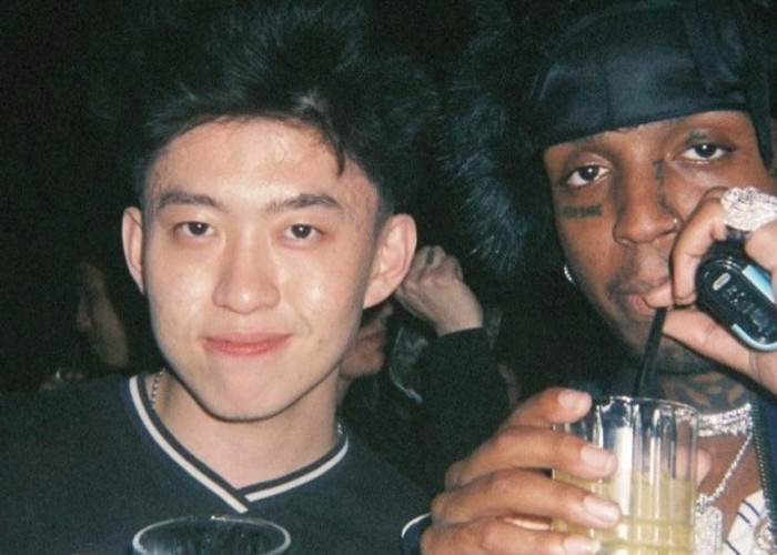 Lirik Lagu dan Terjemahan 'Jumpy' Rich Brian Feat Ski Mask The Slump God