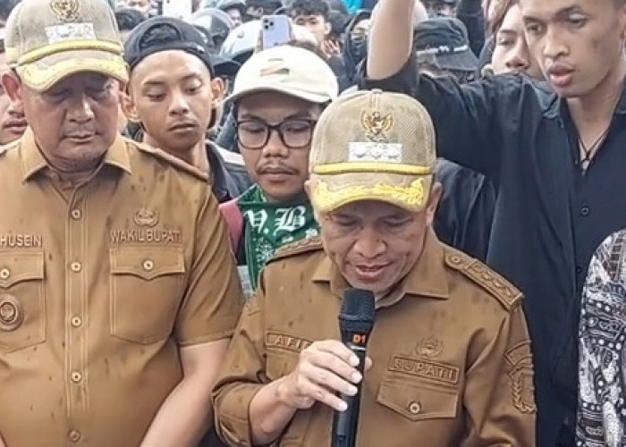 Demo di Wonosobo Berlangsung Damai, Bupati hingga Kapolres Ikut Turun Kejalan