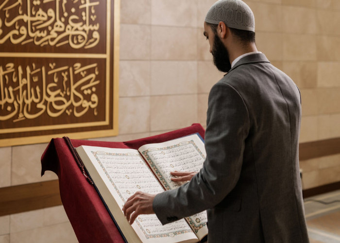 Rasulullah Menganjurkan Hendaklah Belajar Membaca Al Qur'an dari Empat Orang ini, Siapa Saja?