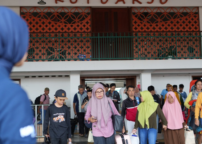 Libur Sekolah Dongkrak Penumpang KA di Stasiun Kutoarjo, Tembus Hampir 95 Ribu dalam 21 Hari