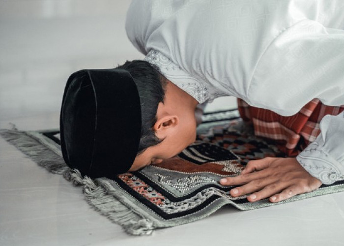 Hukum Shalat Jumat di Rumah, Sah atau Tidak?