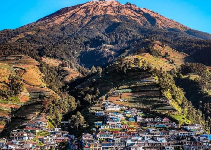 Tak Perlu Ke Luar Negeri, Di Magelang Ada Nepal Van Java Dengan Pemandangan Tak Kalah Indah!