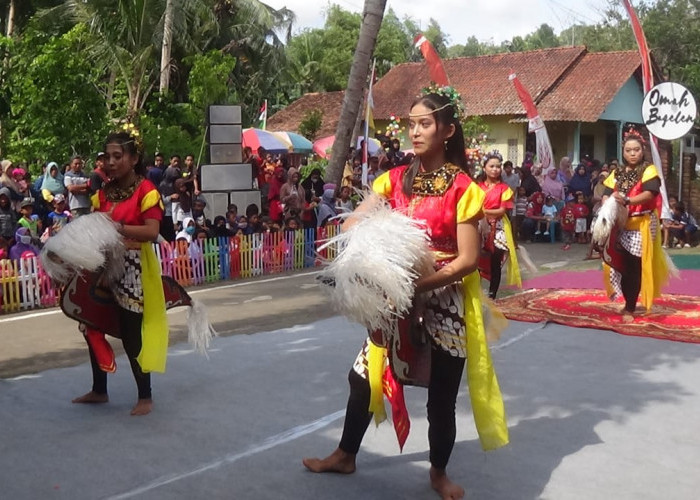 Aksi ‘Njoget’ Geguyuban Meriahkan Hari Pariwisata Sedunia di Bagelen