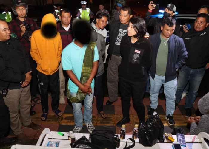Patroli Tim Gabungan di Kota Magelang Berhasil Amankan Mercon dan Pemuda yang Tengah Pesta Miras