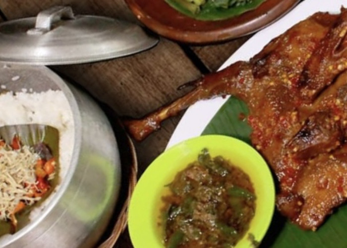 Wisata Kulineran di Oemah Tahu Sumedang, Pelopor Nasi Liwet Sunda di Banyumas!