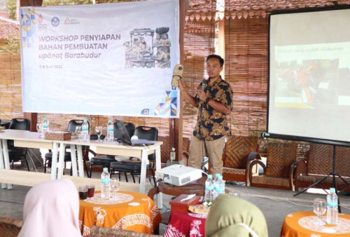 Pengembangan Sandal Upanat sebagai Alas Kaki Naik Candi Borobudur Terkendala Bahan