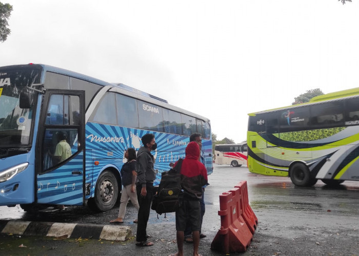 Libur Nataru, Jumlah Penumpang di Terminal Tidar Naik 8 Persen