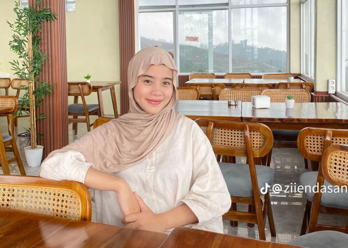 Cafe baru Silancur Highland Kaliangkrik Magelang bila dilihat dari dalam