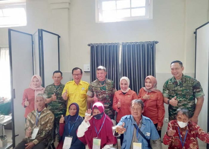 30 Tahun Mengabdi, Alumni Akmil 1993 Gelar Baksos Operasi Katarak Gratis Warga di Magelang