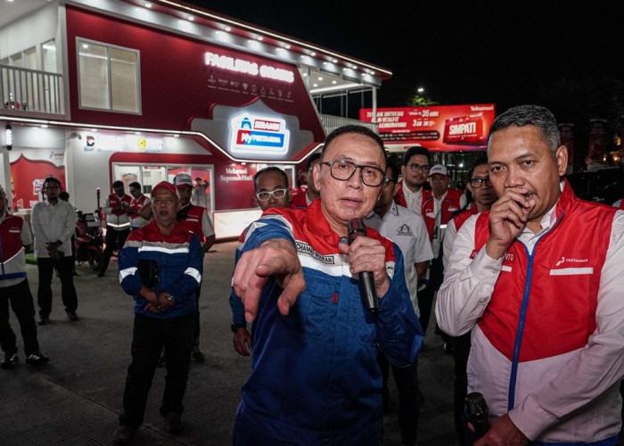 Pastikan Kesiapan BBM Arus Mudik 2026, Komisaris Utama Pertamina Tinjau SPBU Rest Area KM 57