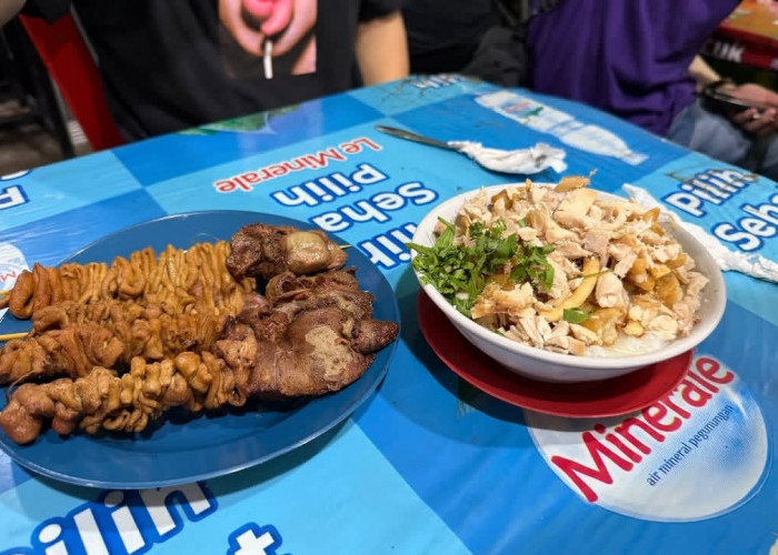 Jackson Wang mencoba Bubur Ayam hingga Sate