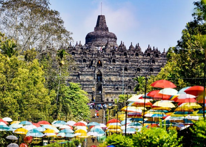 Candi Borobudur Jadi Magnet Kunjungan Wisatawan Selama Libur Lebaran 2024