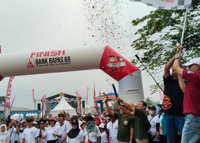 11.000 Peserta Ramaikan Jalan Sehat Bank Bapas 69 Magelang, Lima Warga Bawa Pulang Mobil