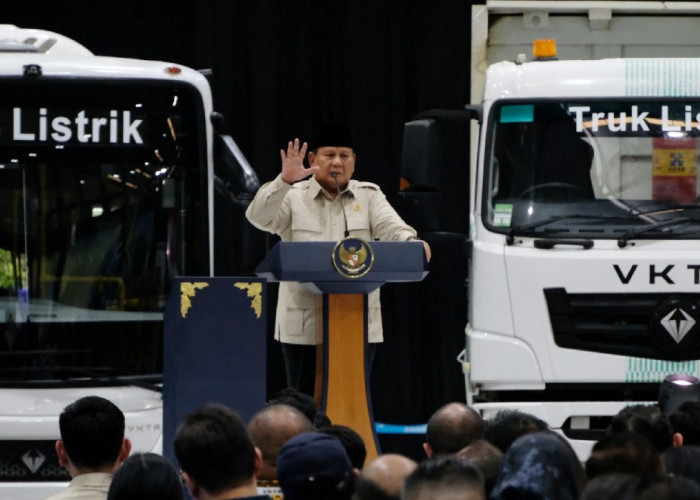 Presiden Prabowo Beri Apresiasi Produksi 10.000 Unit Bus dan Truk Listrik VKTR di Magelang