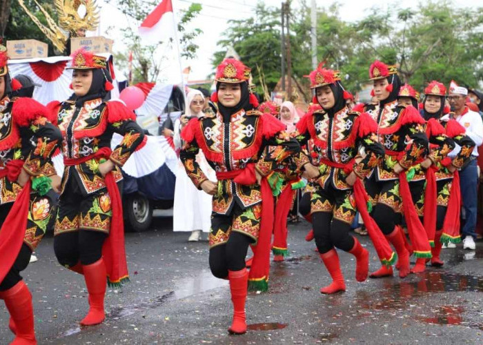 Keragaman Budaya Semarakkan Karnaval Kemerdekaan Kecamatan Kutoarjo