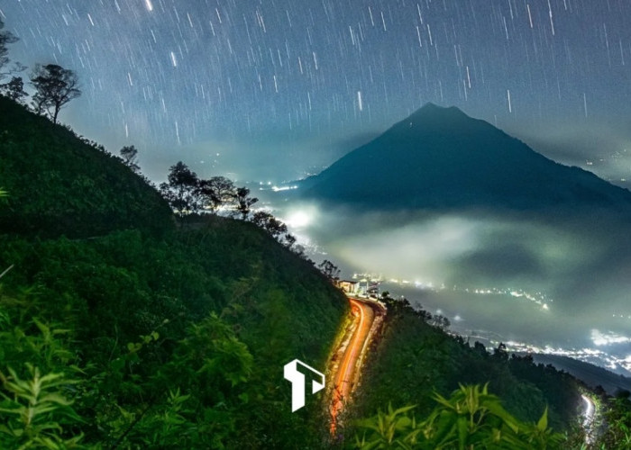 Gunung Telomoyo via Dalangan di Kecamatan Ngablak dengan view city light