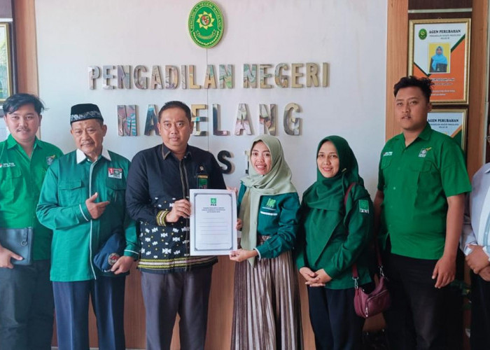 DPC PKB Kota Magelang Serahkan Salinan SK Kepengurusan ke Pengadilan Negeri Magelang Saat Jelang Muktamar Bali