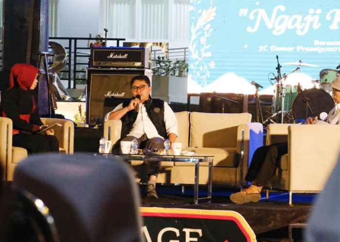 Buka Ruang Diskusi, Aktivis Ini Tak Segan Kritik Langsung Walikota Magelang Soal Ketimpangan Ekonomi