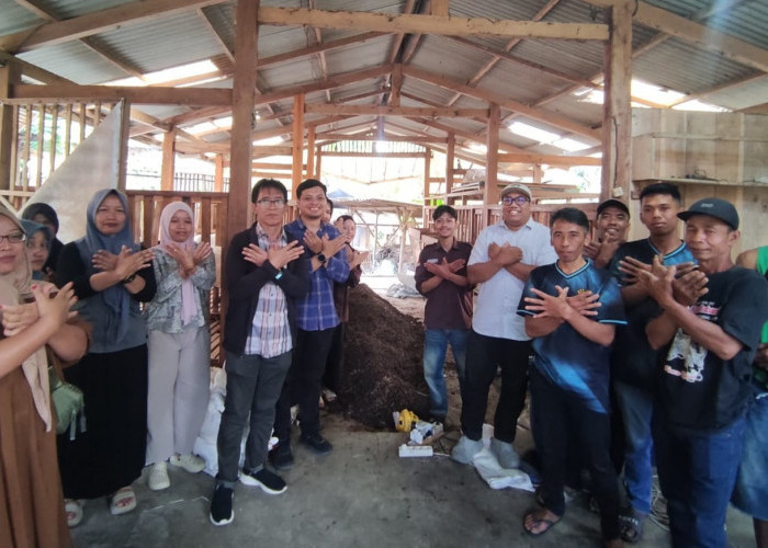 Tim Untidar Magelang Kenalkan Blower Kompos Otomatis di Peternakan Etawa Trajumas Menoreh