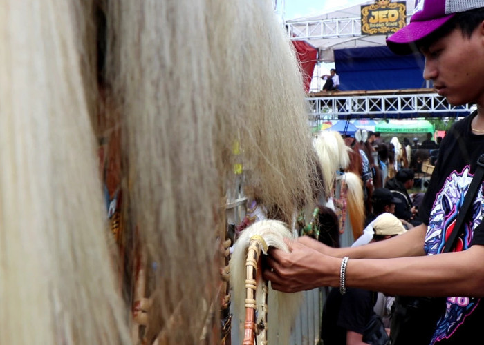 Tradisi Mepe Jaran Kepang di Temanggung Tetap Lestari, Warga Desa Ketitang Jaga Warisan Budaya Leluhur