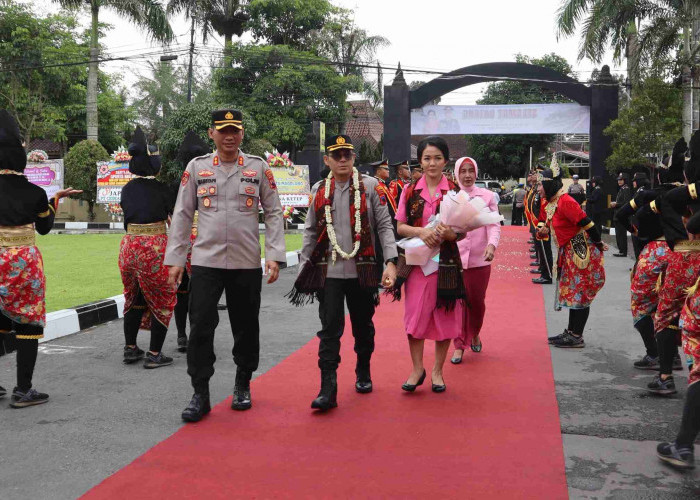 Kombes Mustofa Laporkan Kondisi Situasional Kabupaten Magelang kepada Kombes Herbin