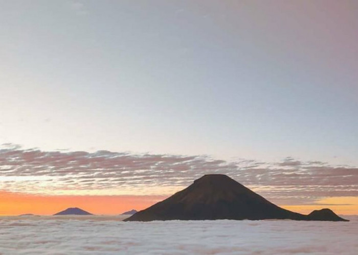 Pemandangan dari Bukit Sikunir