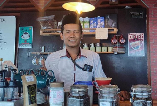 Berdakwah Melalui Kopi, Menjadi Pilihan Hidup Salah Satu Alumnus API Tegalrejo Magelang