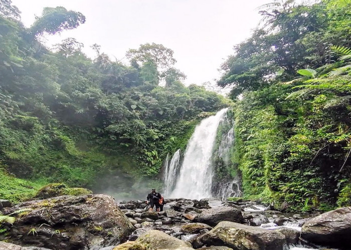 Curug Gomblang Pesona Air Terjun Eksotis di Kaki Gunung Slamet