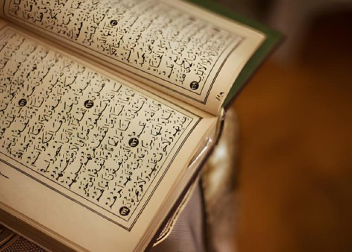 Baca Dua Ayat Terakhir Surat Al Baqarah pada Malam Hari, Ada Keutamaan Luar Biasa yang Bakal Anda Raih!