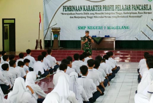 Siswa SMPN 7 Ikuti Pembinaan Karakter di Kodim Magelang